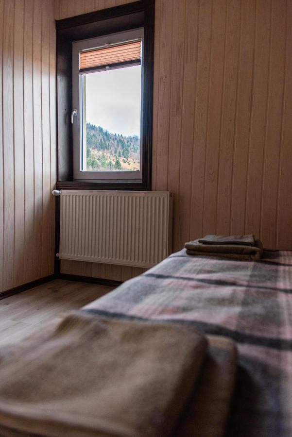 Котедж "Під Горбком" Korchin Dış mekan fotoğraf